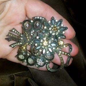 Large Vintage Avon SP Brooch